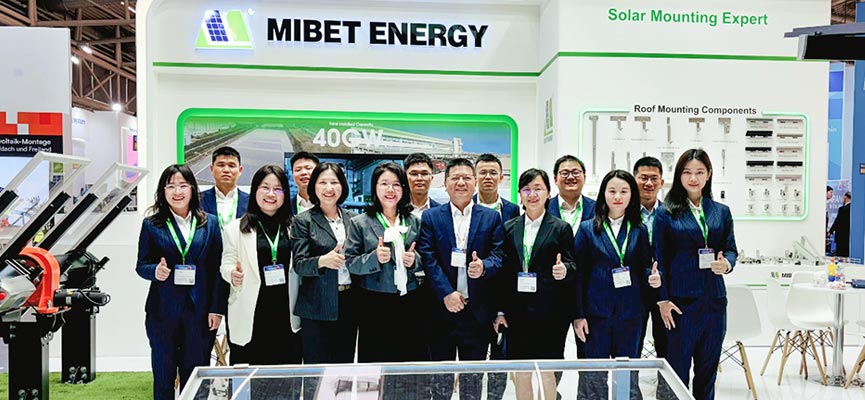 Mibet Team Booth Group Photo