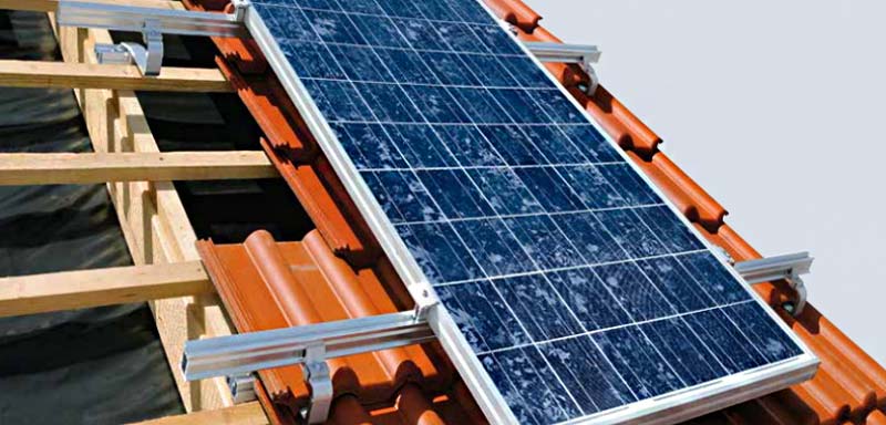 Fixing panels with hooks on tile roofs