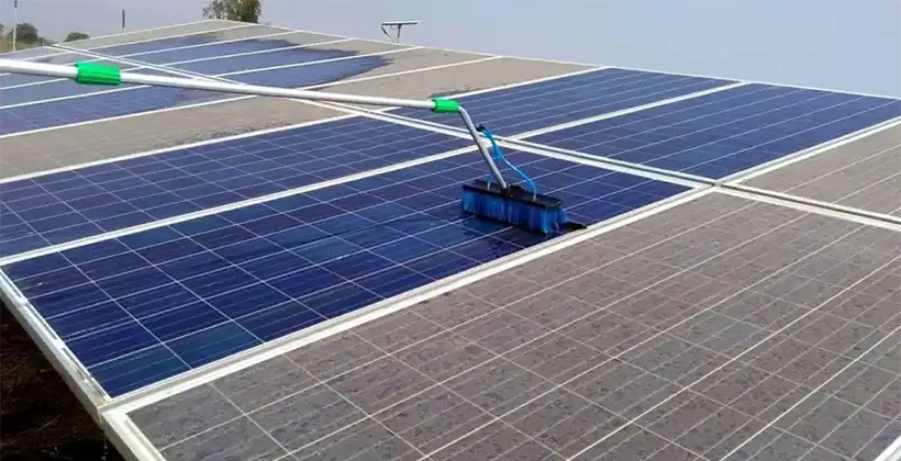 Cleaning solar panels