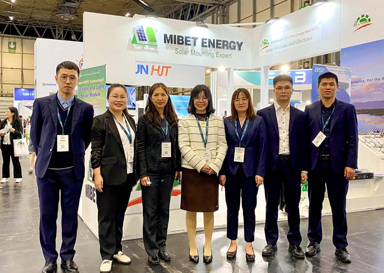 UK Solar & Storage Exhibition Our staff