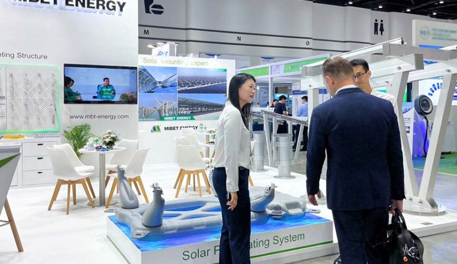 Visitors come to learn about Mibet products
